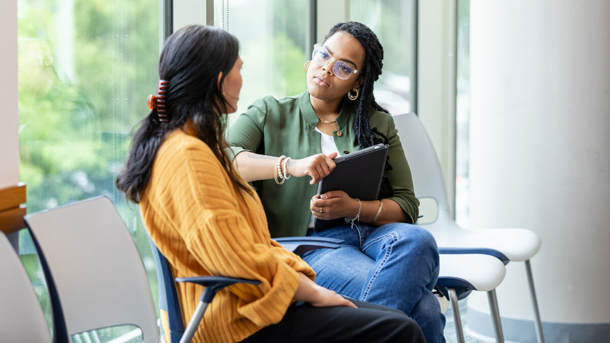 Lending an ear to a colleague can strengthen team bonds